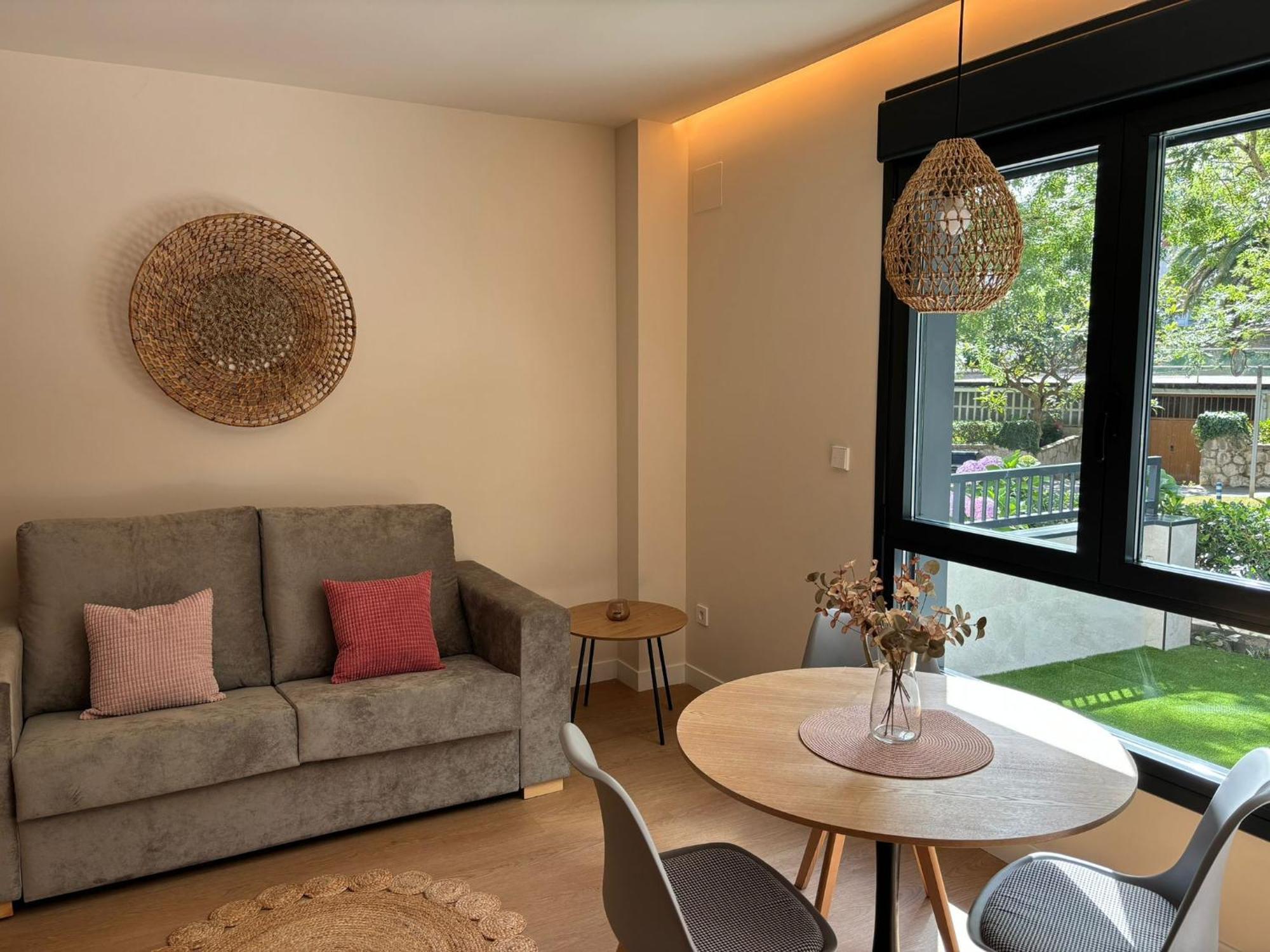 Apartamentos Joaquin Costa Santander Ngoại thất bức ảnh