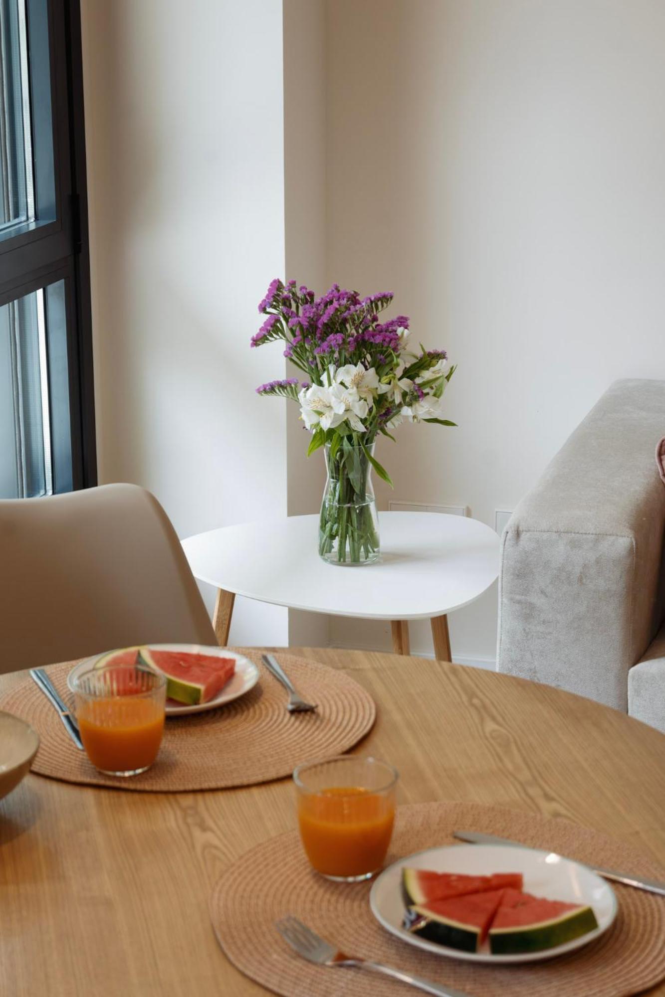 Apartamentos Joaquin Costa Santander Ngoại thất bức ảnh