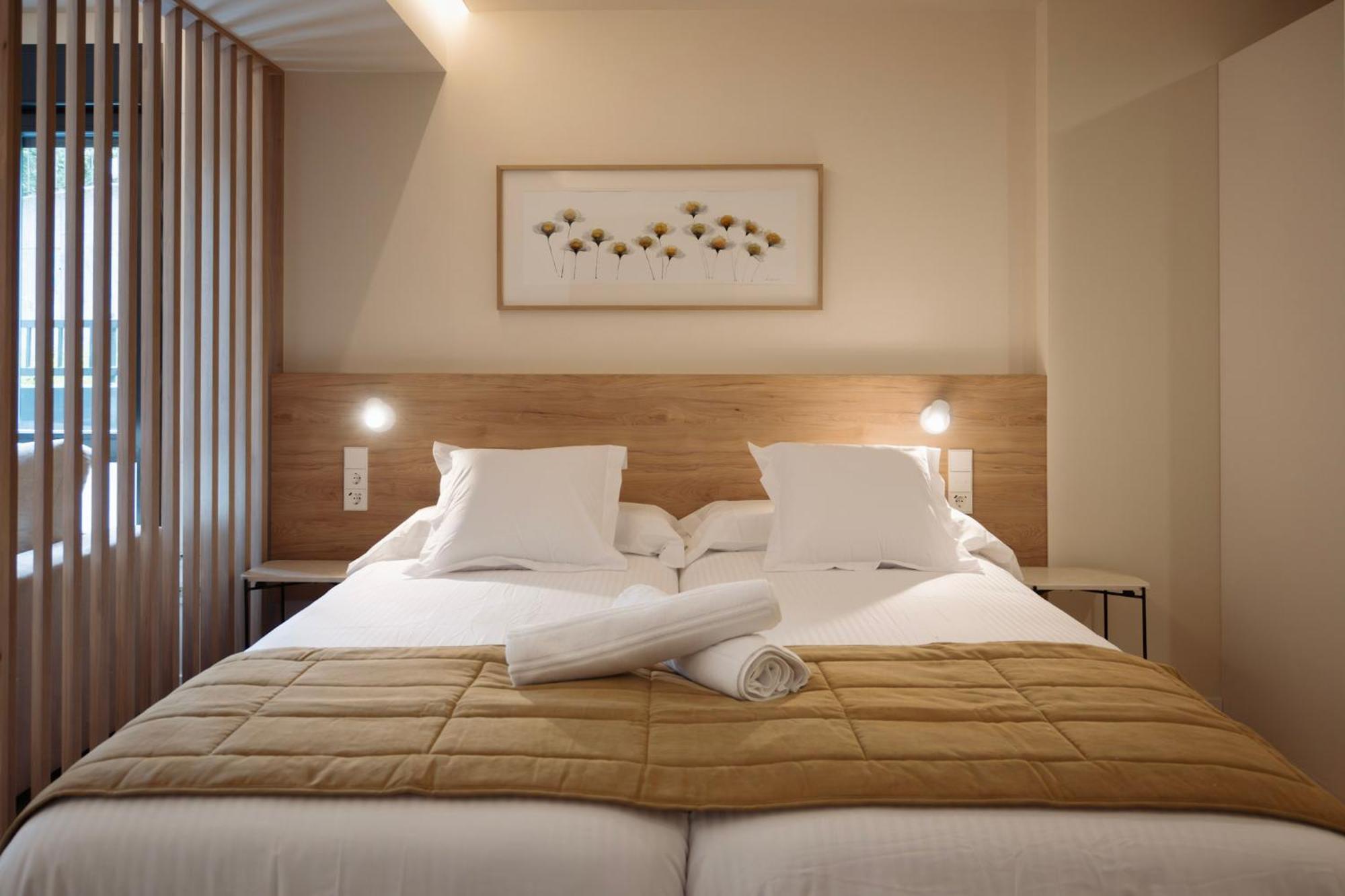 Apartamentos Joaquin Costa Santander Ngoại thất bức ảnh