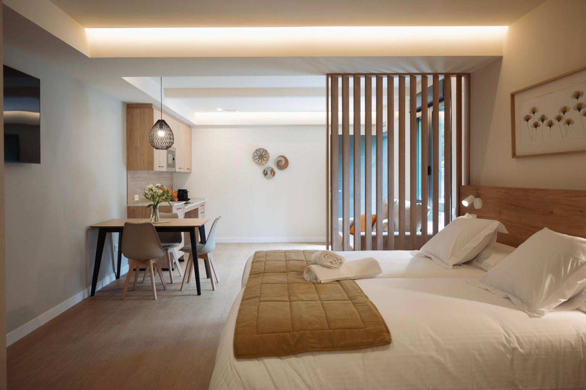 Apartamentos Joaquin Costa Santander Ngoại thất bức ảnh